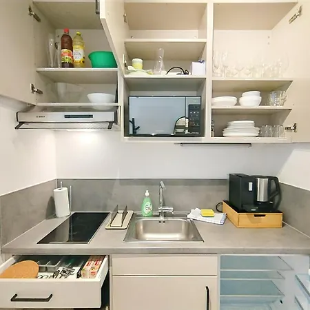 Bohotastic Fuer Bis Zu 4, Terrasse, Grill Apartment