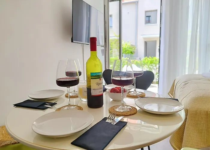 Bohotastic Fuer Bis Zu 4, Terrasse, Grill Lägenhet *