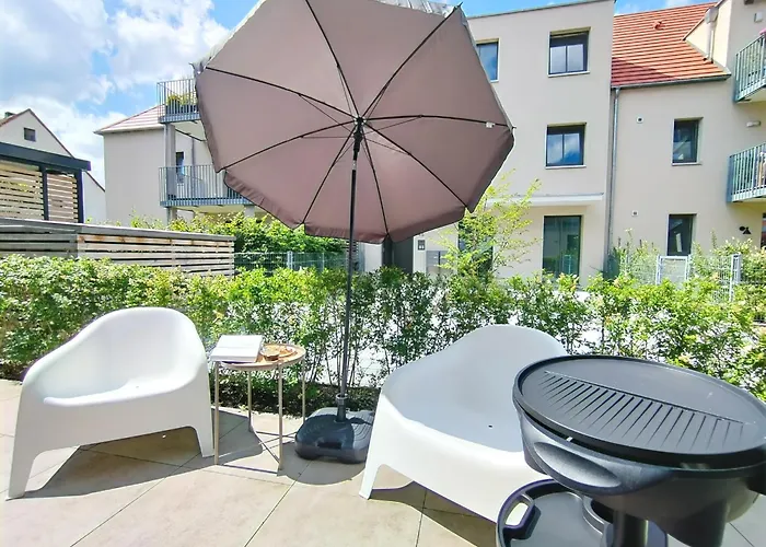 Bohotastic Fuer Bis Zu 4, Terrasse, Grill Lägenhet Erlangen